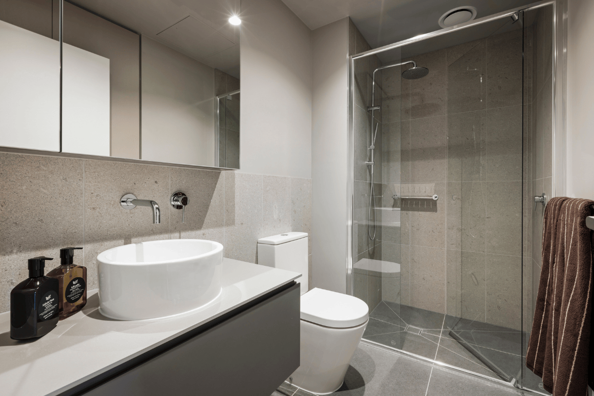 Indi Southbank studio bathroom